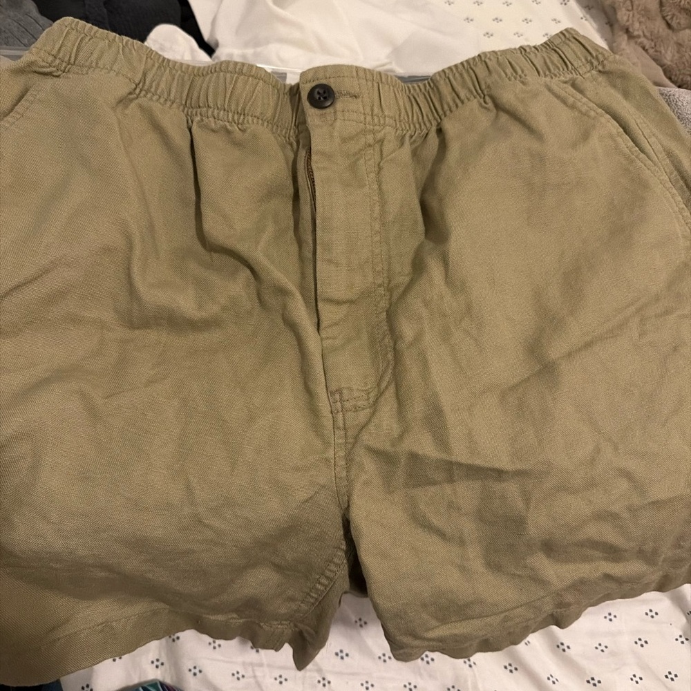 J. Crew Men's Flat Front Elastic-Waist Shorts in Khaki